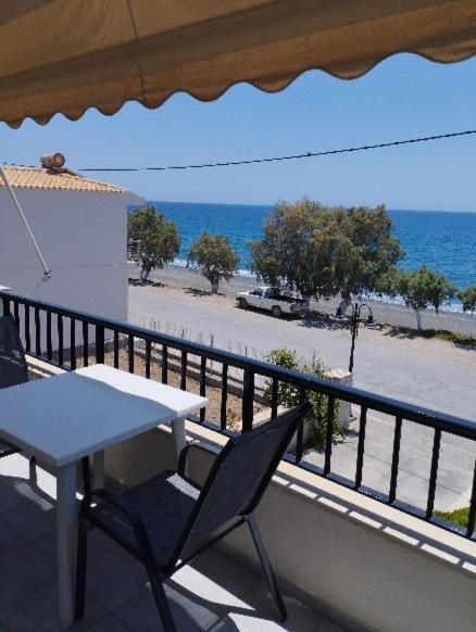 Eirini Apts On The Beach Psari Forada Zewnętrze zdjęcie