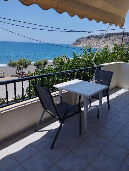 Eirini Apts On The Beach Psari Forada Zewnętrze zdjęcie